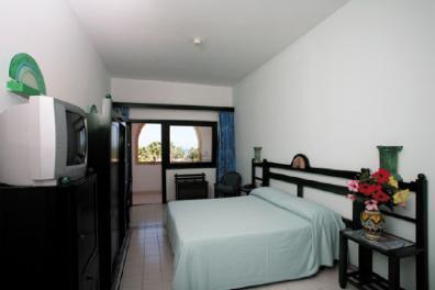 Mangia'S Himera Resort กัมโปเฟลิเช ดิ โรชเชลลา ภายนอก รูปภาพ